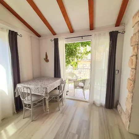 Martin Apartman Vis