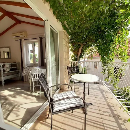 Martin Apartman Vis
